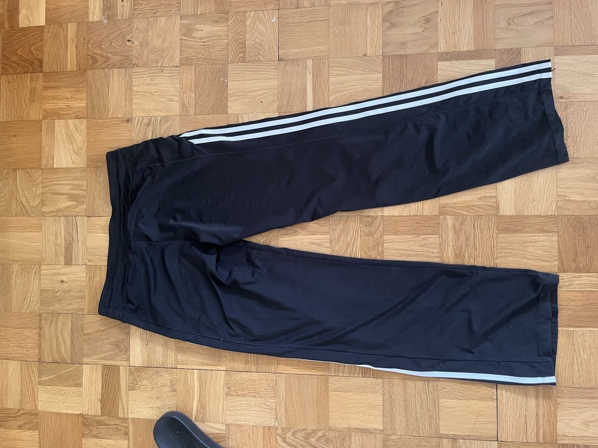 Adidas Pantalons: Adidas Trainerhose – D'occasion à Bern par ann1e 2