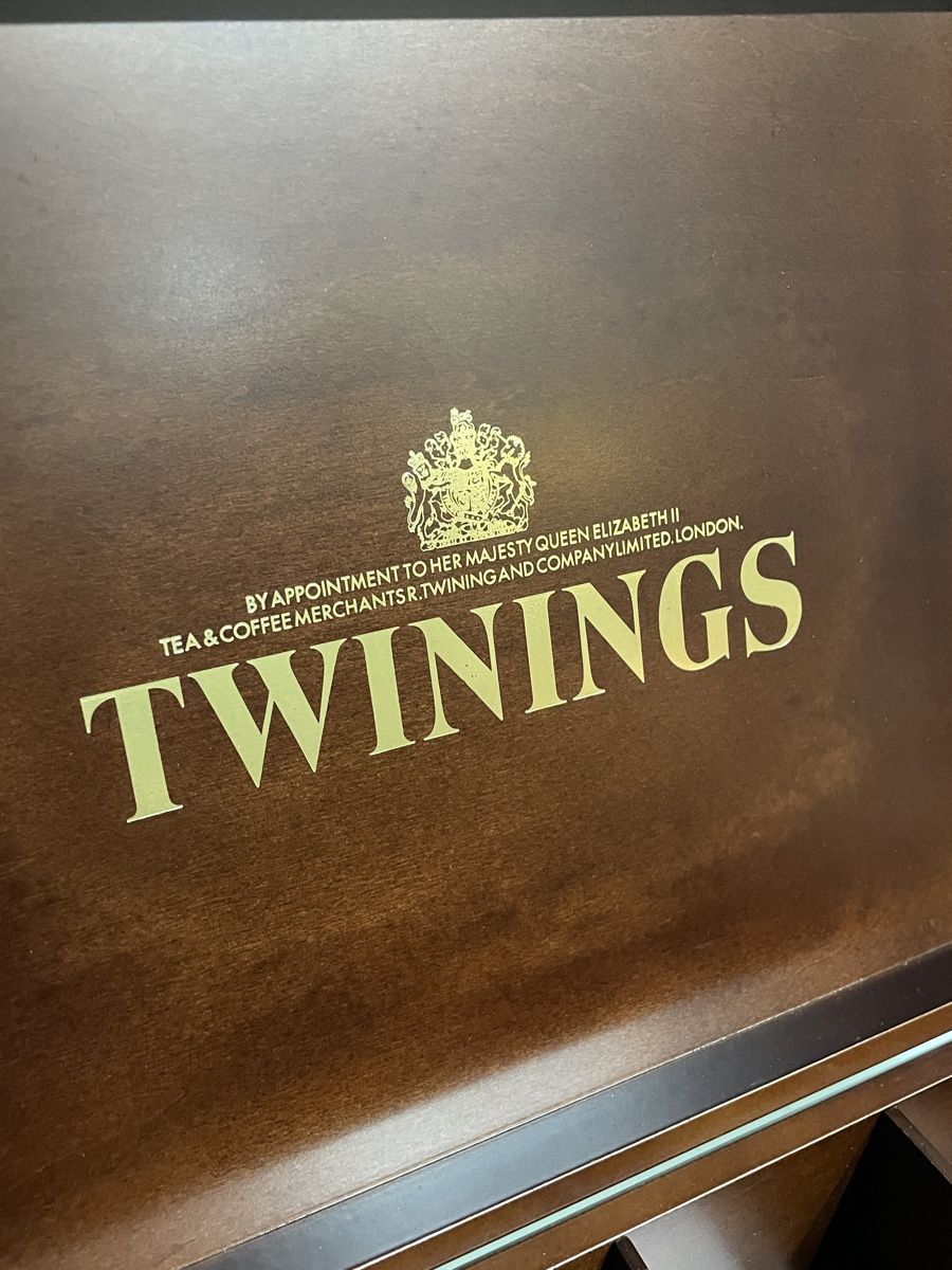 Contenitori & Simili: Original Twinings Tee Box 12 Fächer – Usato da Oberengstringen venduto da krumpaszky 2