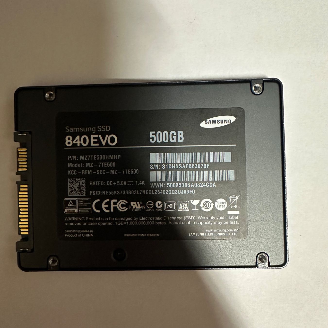 Samsung Dischi rigidi: 500GB SSD Samsung 840 EVO – Usato da St. Gallen venduto da RadiumSKX