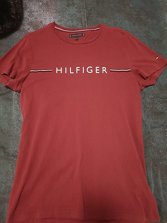 Pullover & Sweatshirts: MAGLIETTE  – Gebraucht aus Agarone von Dejan. 1