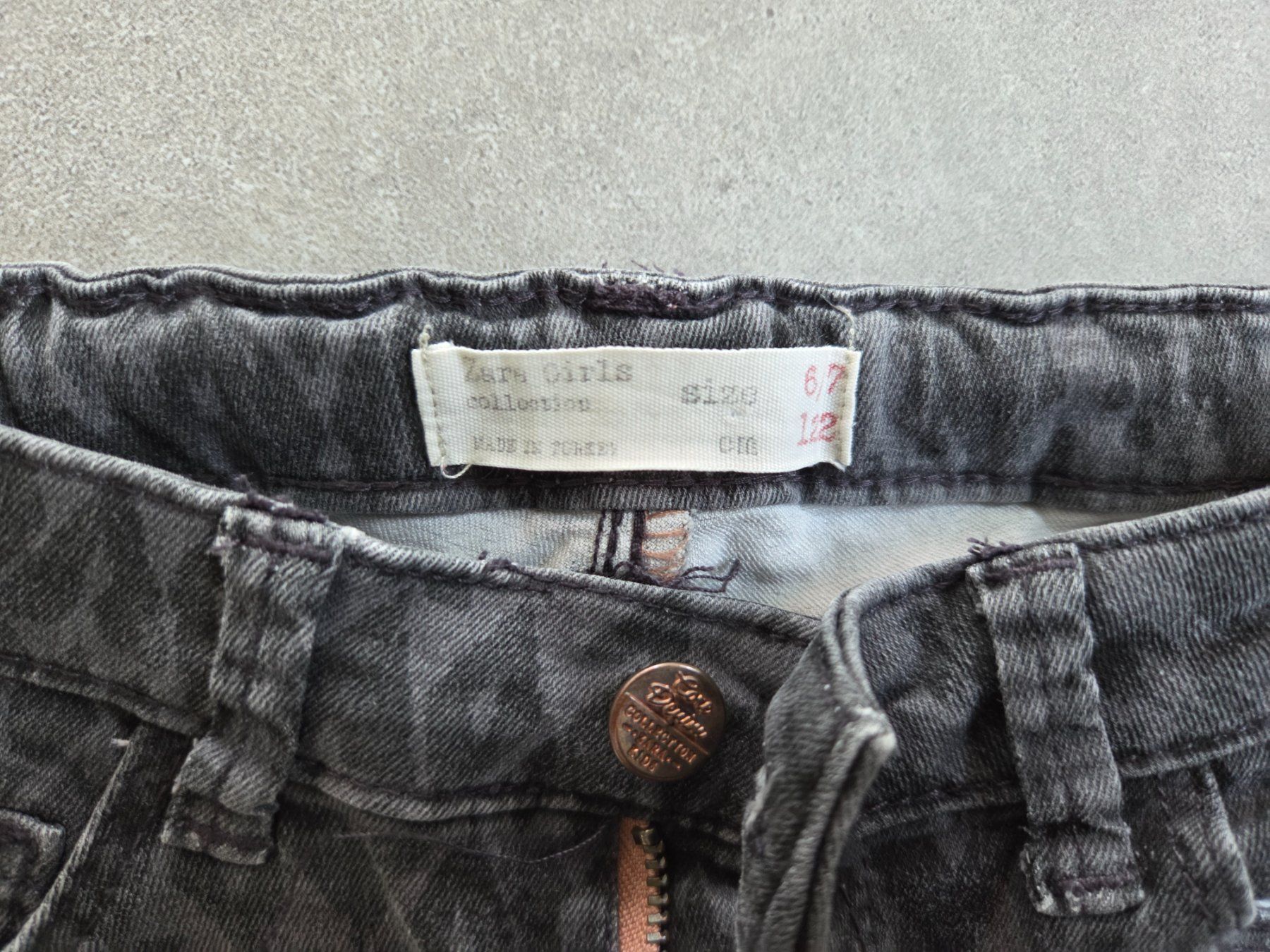 Zara Pantaloni: Hose von Zara Grösse 122 – Usato da Wiesendangen venduto da troawus 2