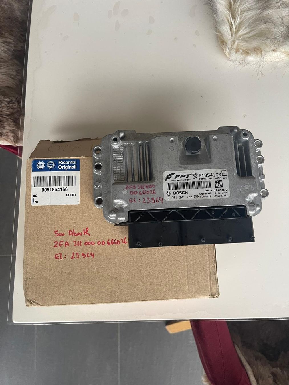 Bosch Componenti elettronici: Fiat 500 2014 Steuergerät / Modul 51854166E – Usato da Schafisheim venduto da Pinuccio