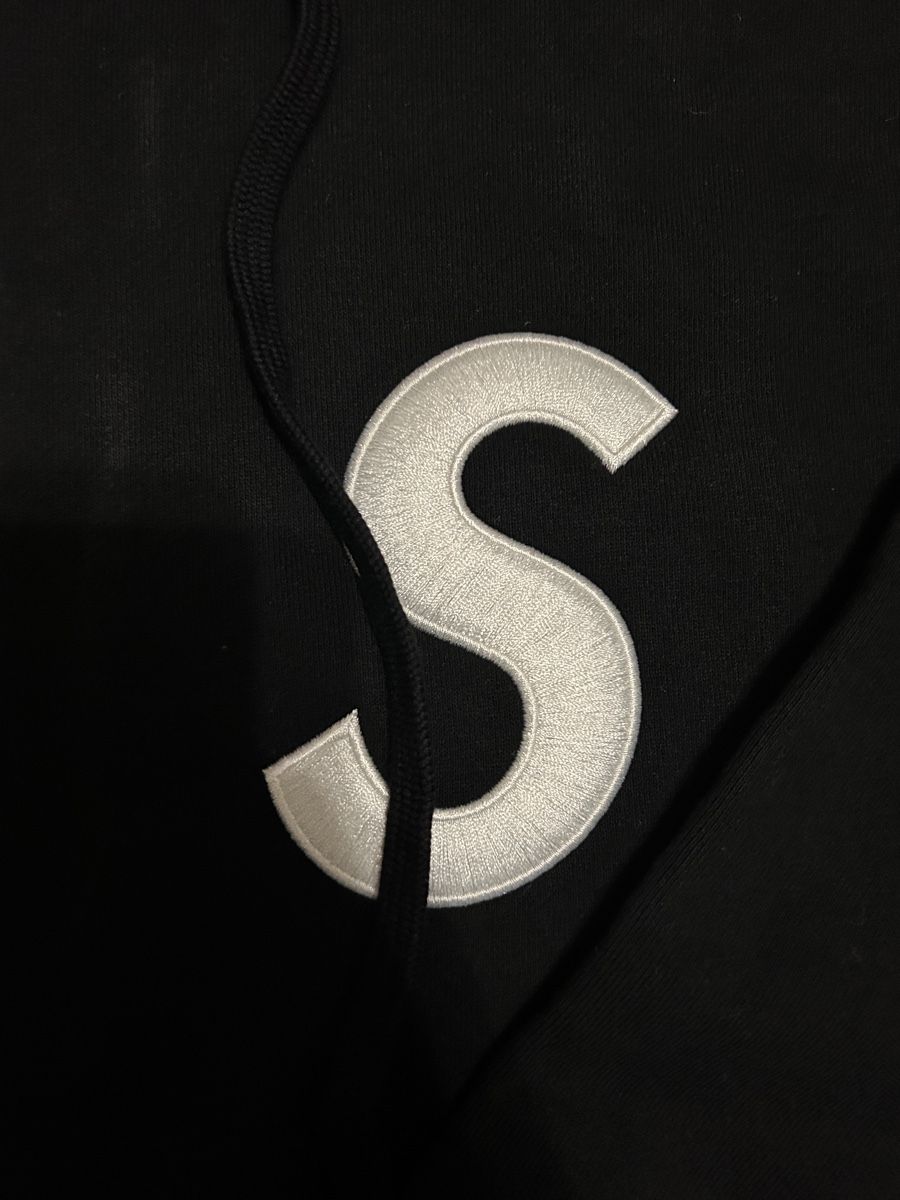 Pullover & Sweatshirts: Supreme Hoddie  – Neu und originalverpackt aus Zollikofen von Metrooo 2