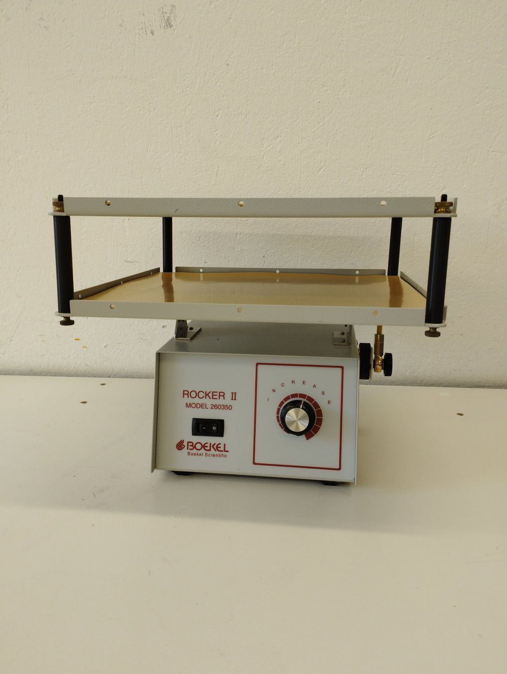 Accessori da laboratorio: BS Rocker II Model 260350 Wellenwippe – Usato da Niederdorf venduto da LeptonAG_Labor 1
