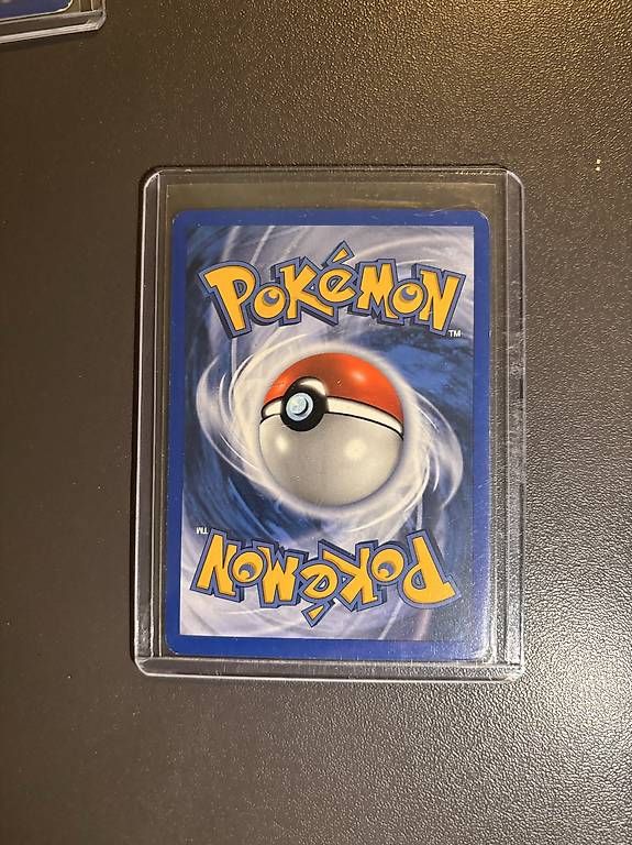 Lotti & Set di vestiti: Unown J/28 ENG  – Usato da Vezia venduto da bot_9pd5 1
