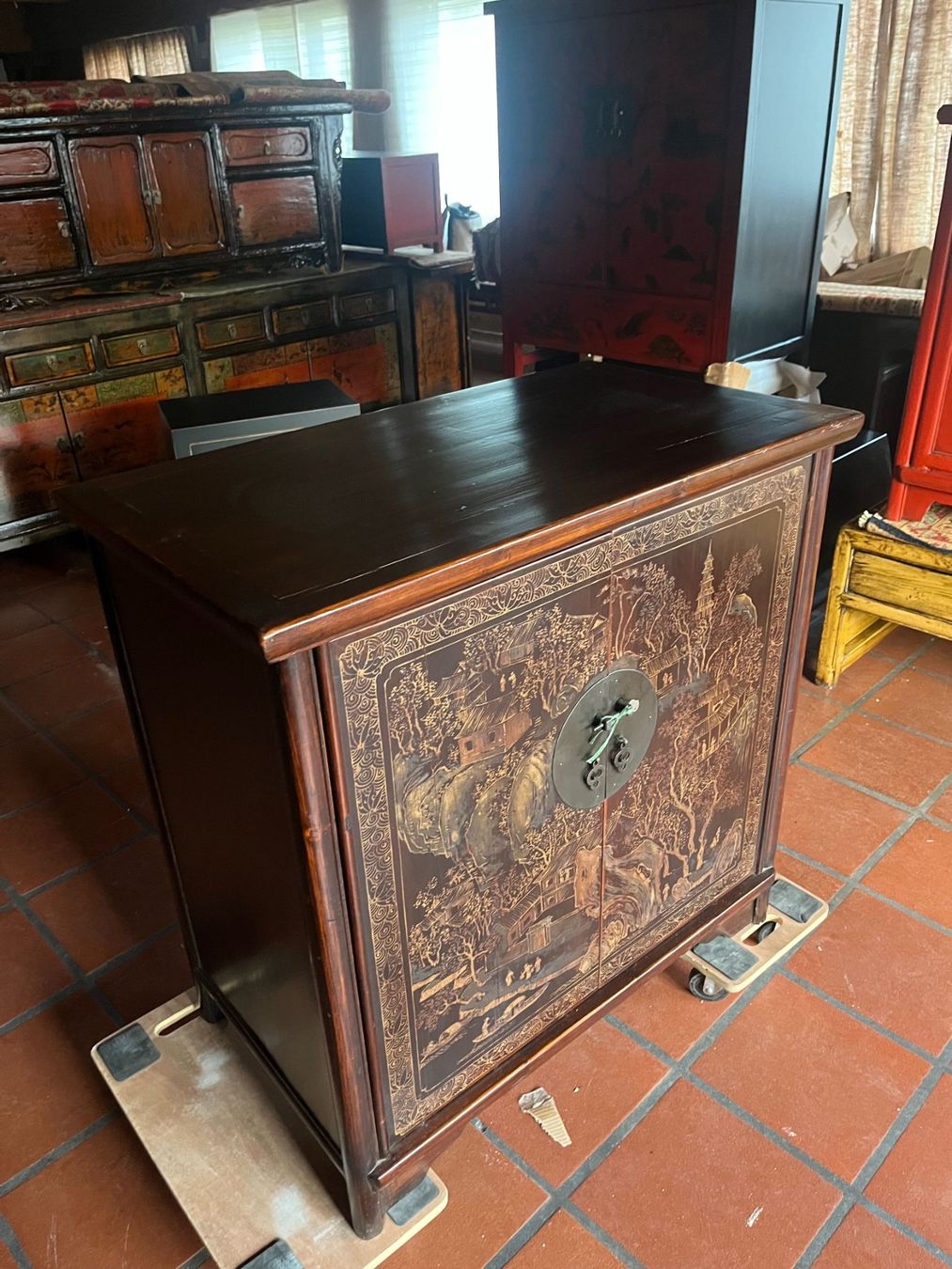 Cassettiere: Antike Asiatische Kommode mit Malereien – Nuovo (secondo la descrizione) da Cham venduto da mjg1901 2