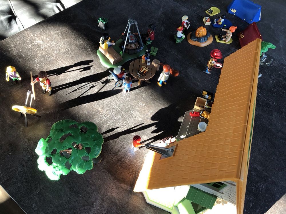 Playmobil Jouets: Playmobil,im guten Zustand,kindercamp,viele figürli – D'occasion à Subingen par Bea8 6