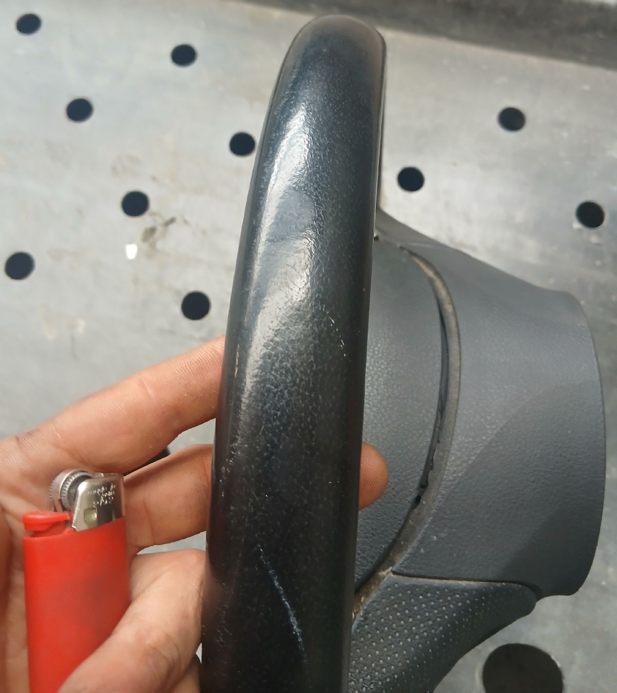Alfa Romeo Tutti pezzi di ricambio auto: Volant Alfa Romeo 147 2000-2010 – Usato da la heutte venduto da Auto-stock 2