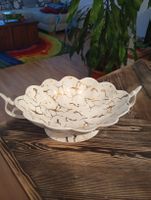 Schöne  Servierschale, Weiss/Gold,  28cm x21cm.