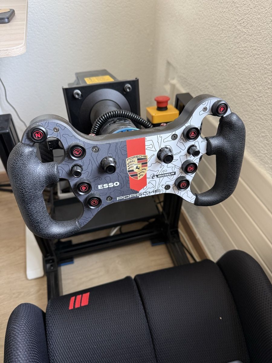 Simucube Controller: Simucube 2 Pro + GT4 Wheel – Gebraucht aus Biel/Bienne von dan_8jy8 4