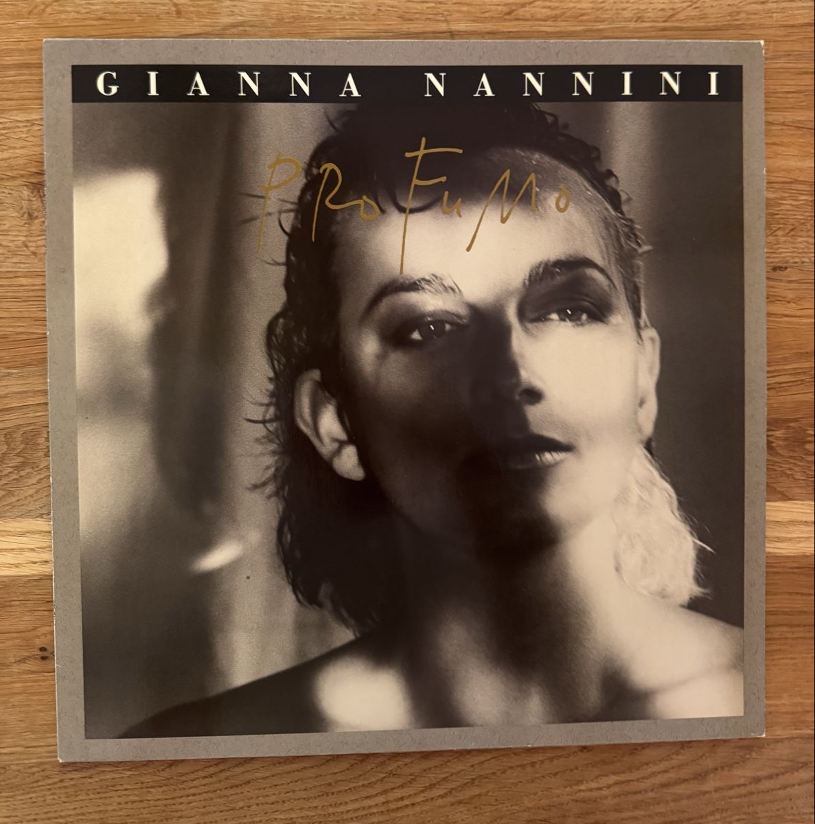 Vinyles: Gianna Nannini -  Profumo - LP 80s – D'occasion à Rorbas par BlackstarRecords