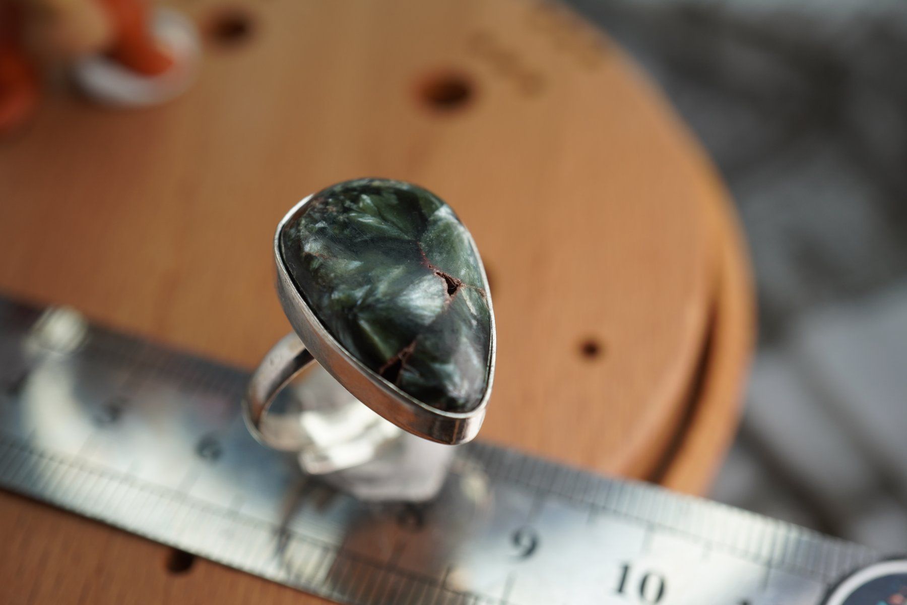 Mineralien & Heilsteine: Seraphinit     ring Grösse  Variabel     (Räumung!) – Neu und originalverpackt aus Eschenbach SG von topstone