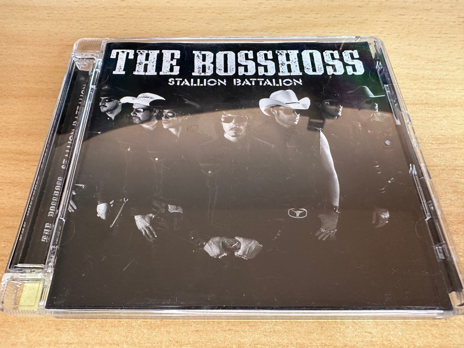 CD: E2 The BossHoss – Stallion Battalion – Usato da Rikon im Tösstal venduto da Alpenmutz