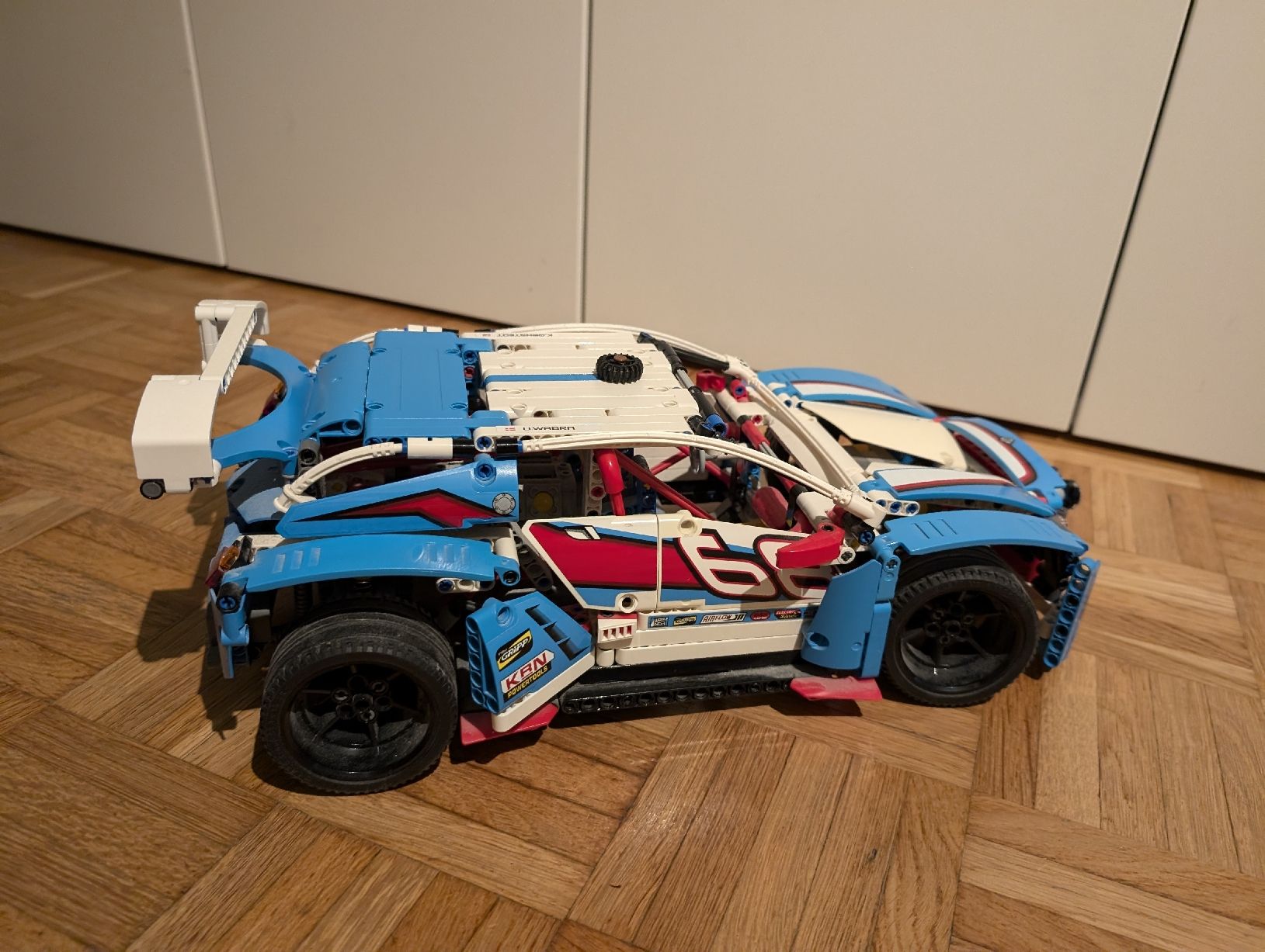 Lego Kit di costruzioni: Lego Technic Rennwagen Nr. 42098 – Usato da Zürich venduto da Yvn 1