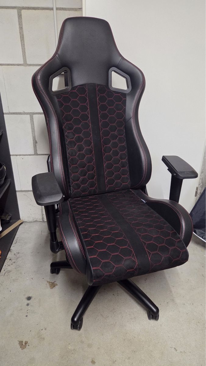 Fauteuils: Gaming Sessel – D'occasion à Urdorf par qelimo98