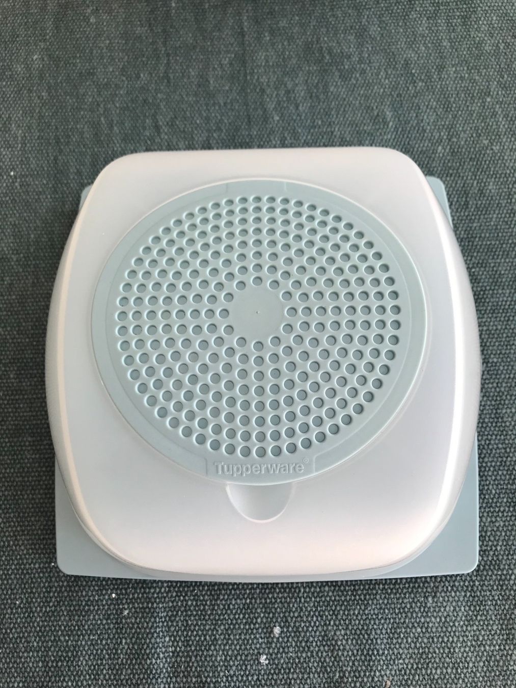 Tupperware Recipients et similaires: Tupperware CheeSmart – D'occasion à Frauenfeld par berk39