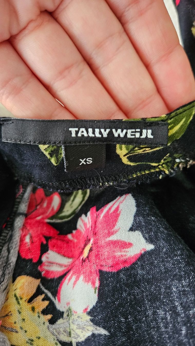 Tute: Overall (sommerkleid) – Usato da Bülach venduto da Recherchieren 5