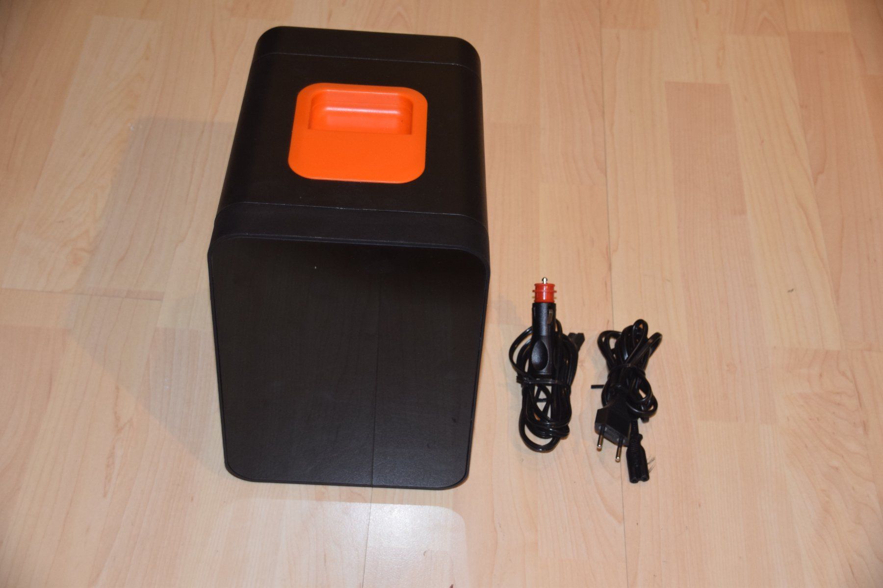 Frigoriferi: Mini Kühlschrank 4L  230V und 12V Auto – Usato da Rüti ZH venduto da Mei996 1
