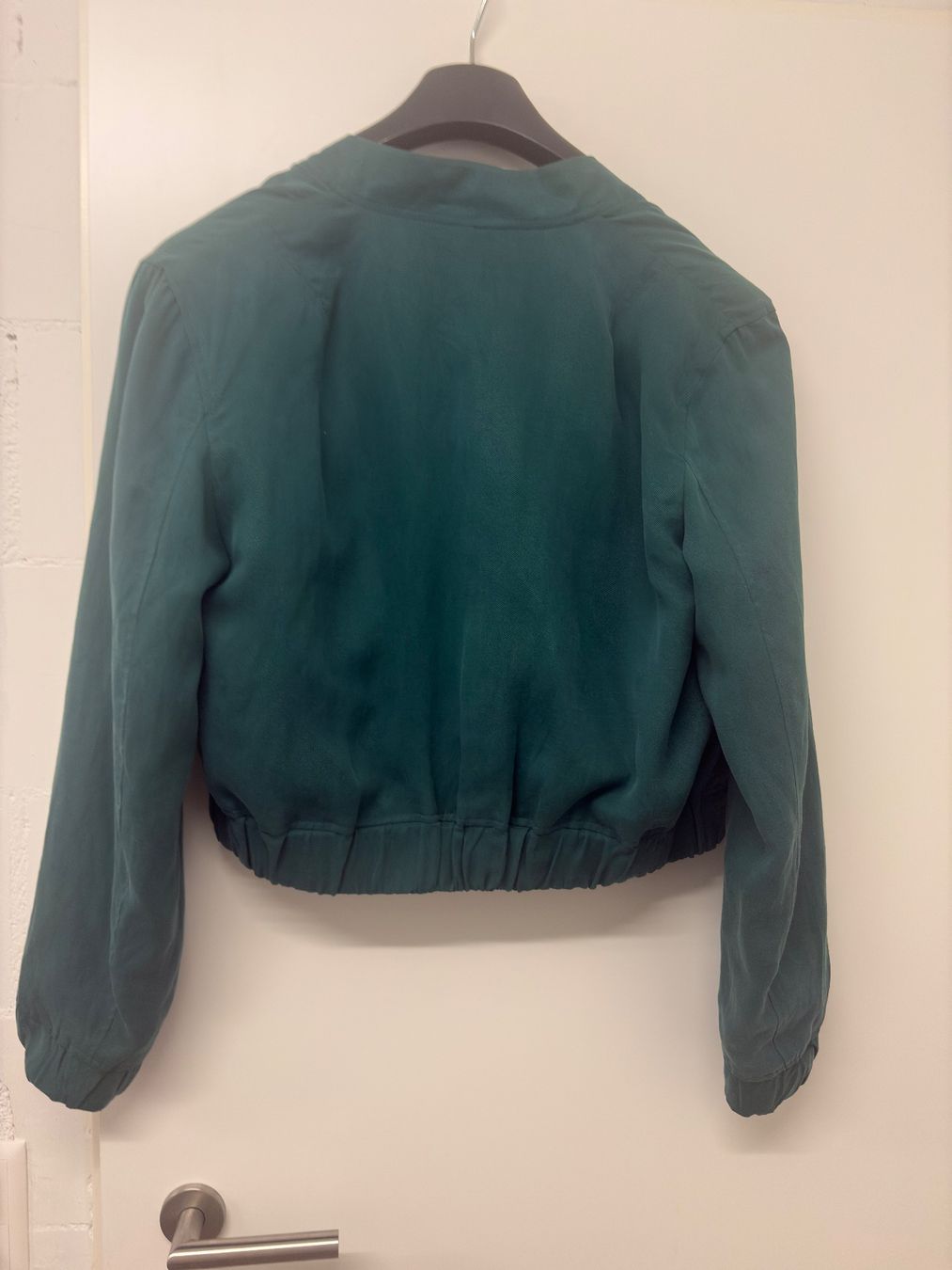 Mango Giacche: Damenblouson Mango, Gr. L, dunkelgrün – Usato da Egg b. Zürich venduto da adimoxon 3