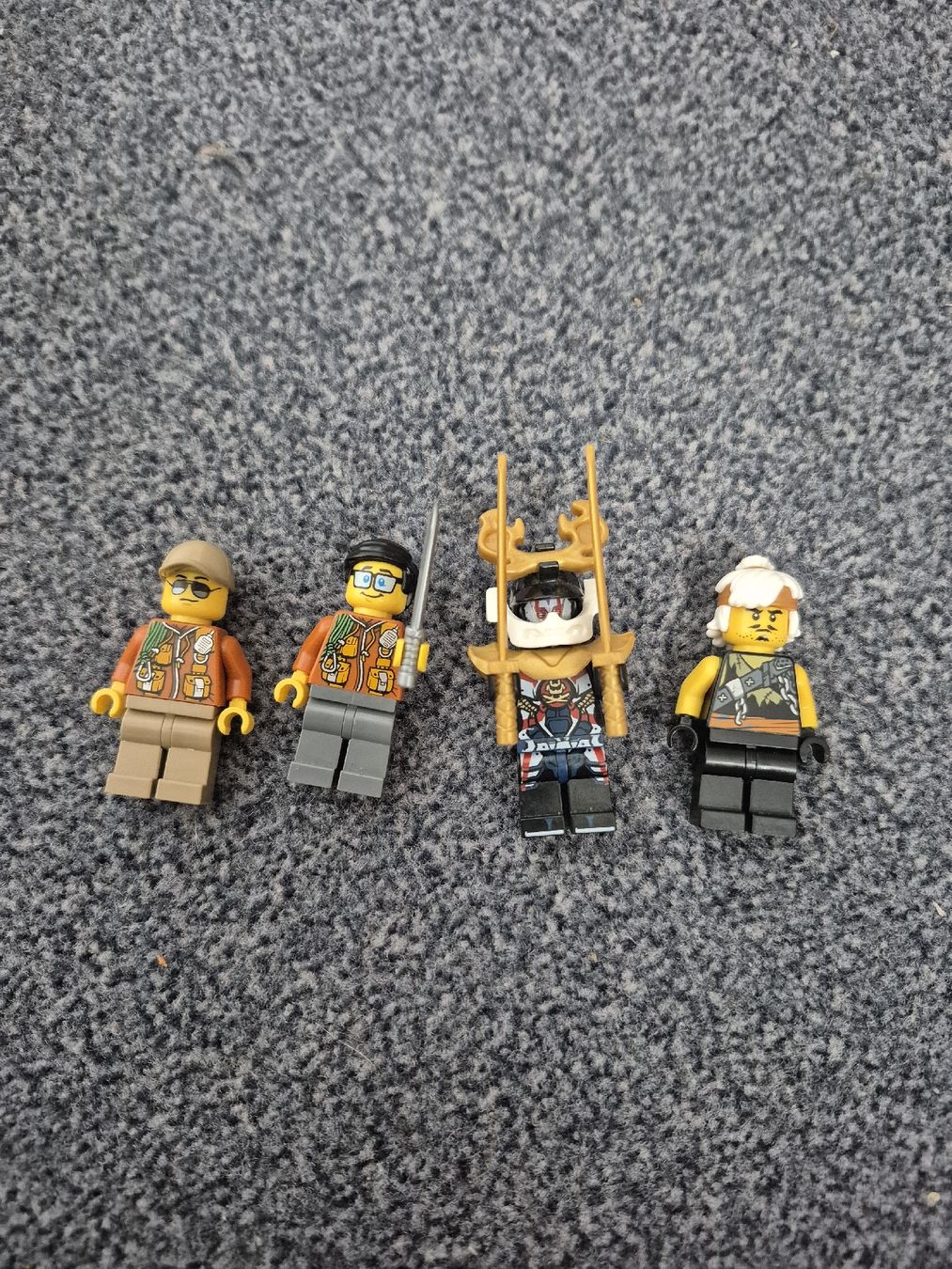 Lego Spielzeuge: Lego Figuren Ninjago/City – Neu (gemäss Beschreibung) aus Bischofszell von TiKru