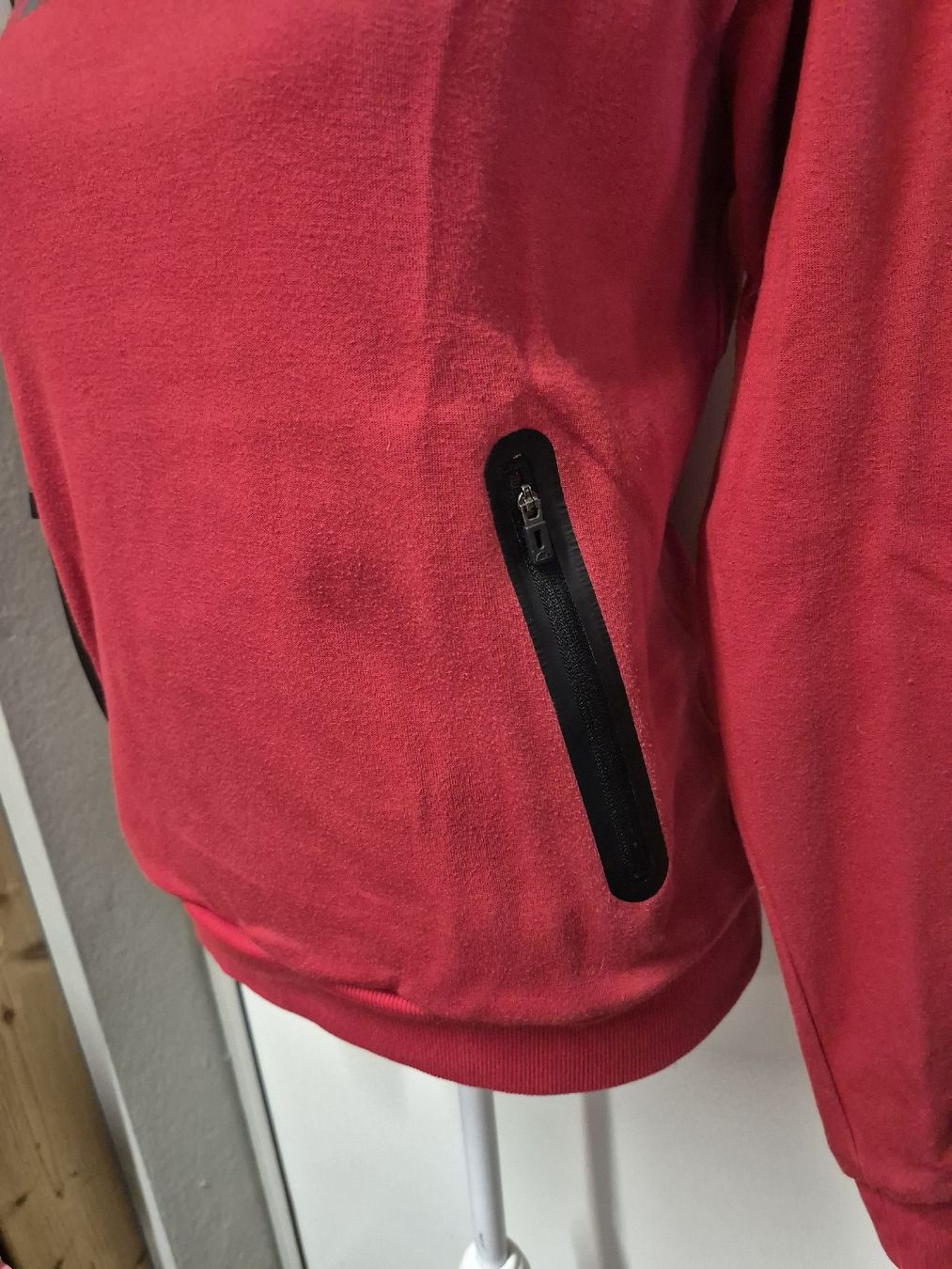Ellesse Maglioni & Felpe: Ellesse Pullover Gr.40, rot, Hoodie, Kapuzenpulli  – Usato da Merligen venduto da muss_haben 4