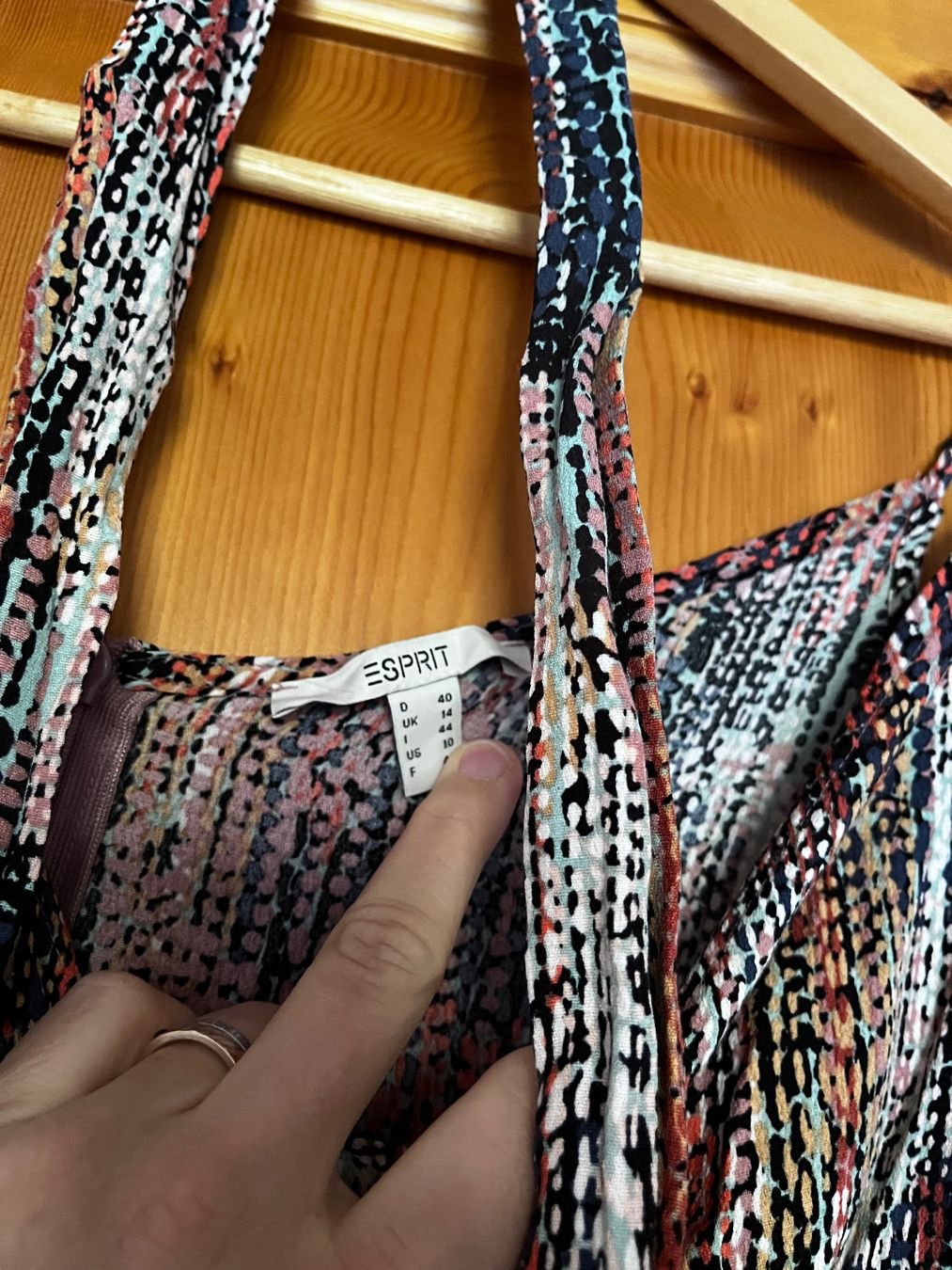 Esprit Tute: Esprit Jumpsuit – Usato da Maienfeld venduto da noloe 1