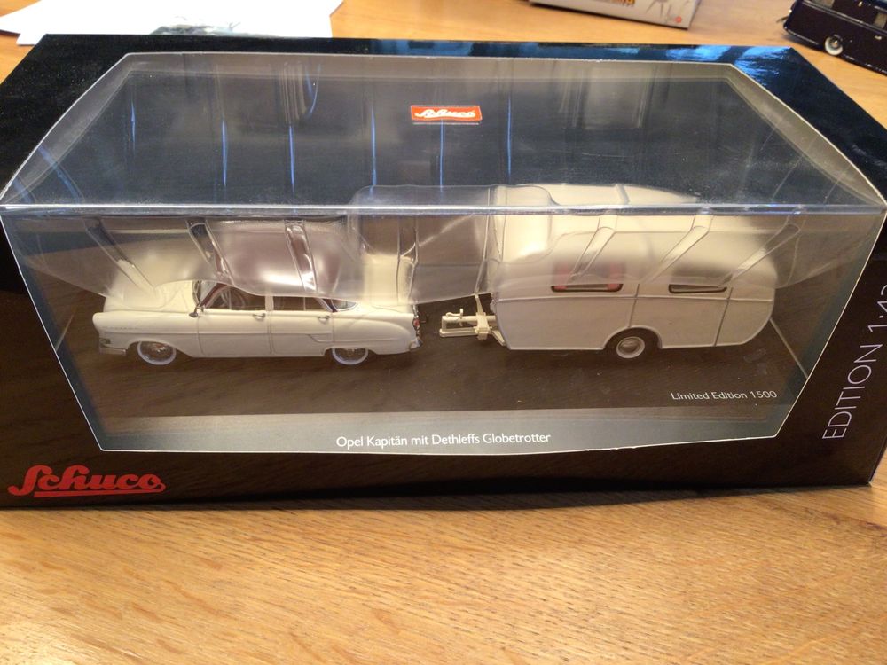 Opel Kapitan with Dethleffs - döküm modeli - Schuco 450268600