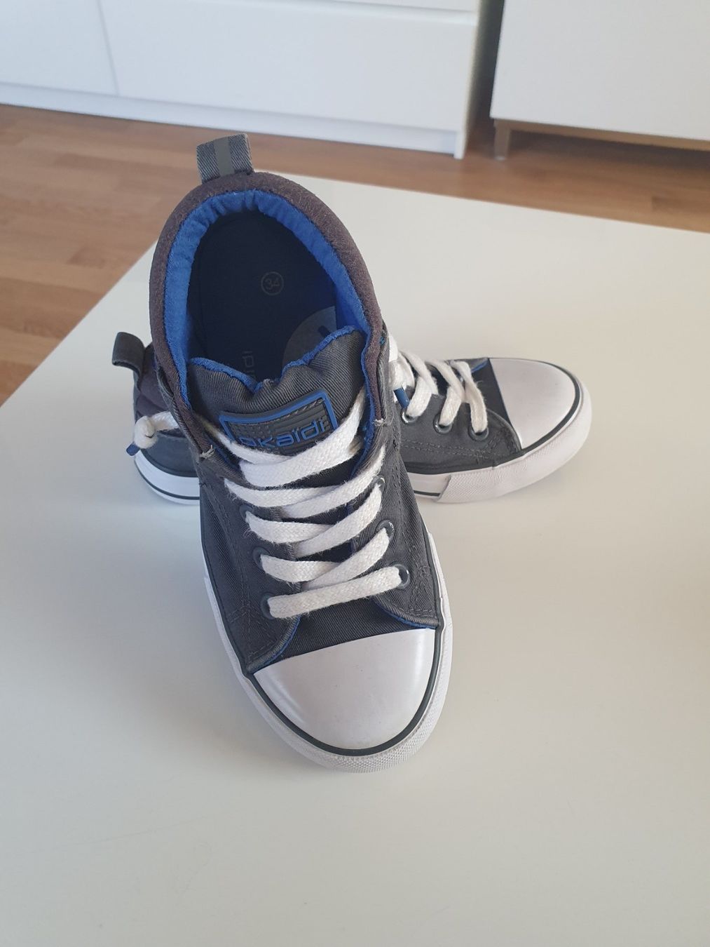 Scarpe per ragazzi: Sneaker gr.34 – Usato da Cham venduto da Primles 4
