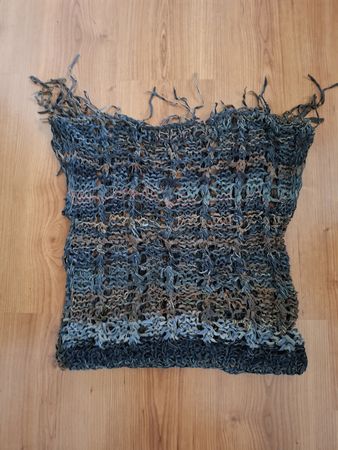 80er shirt aus Lederbändeln