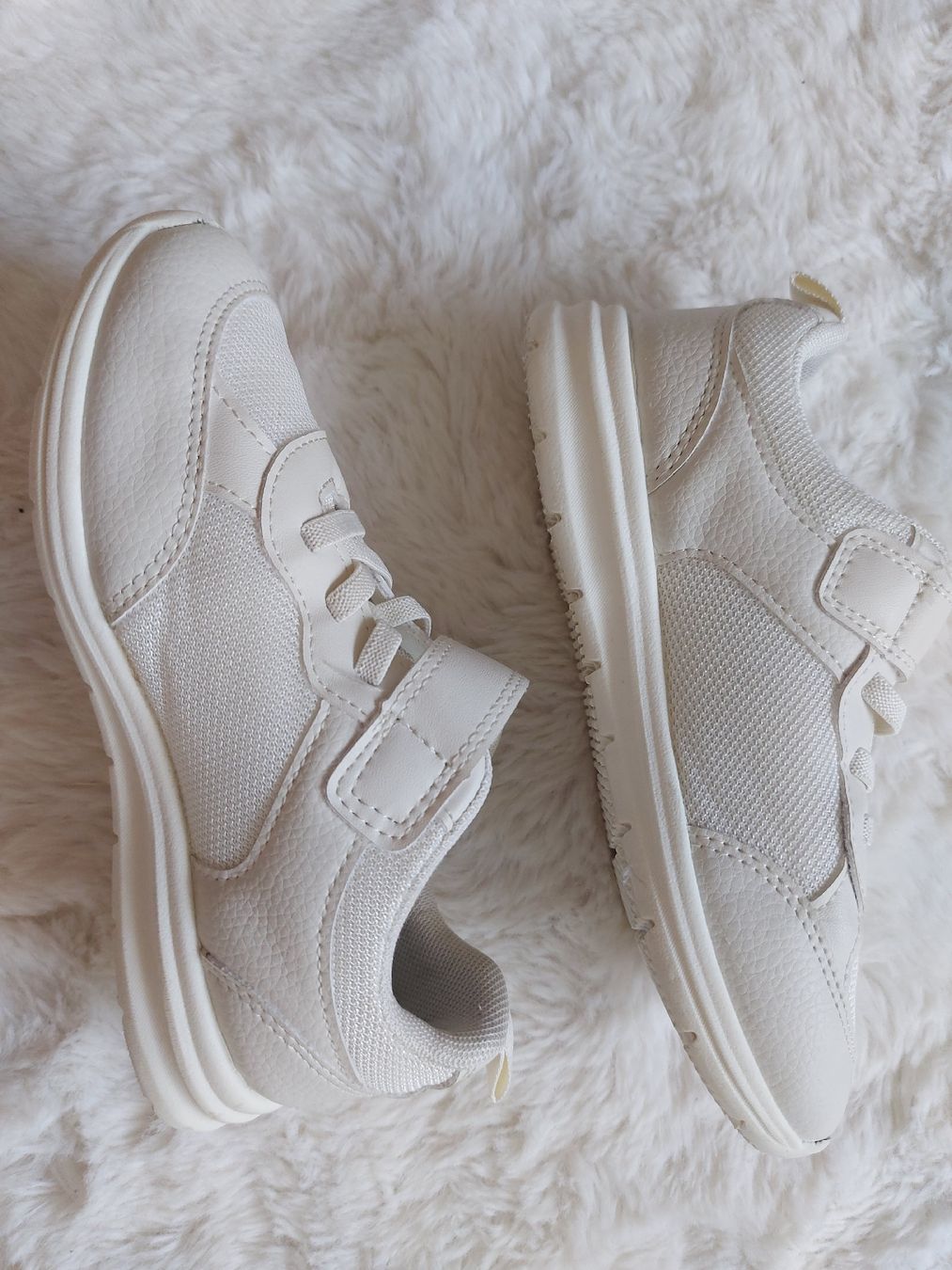 H&M Chaussures garçon: H&M Turnschuhe – Neuf (Voir description) à Brig par Mak_s2v9 2
