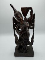 Asiatische Holzfigur, Handarbeit