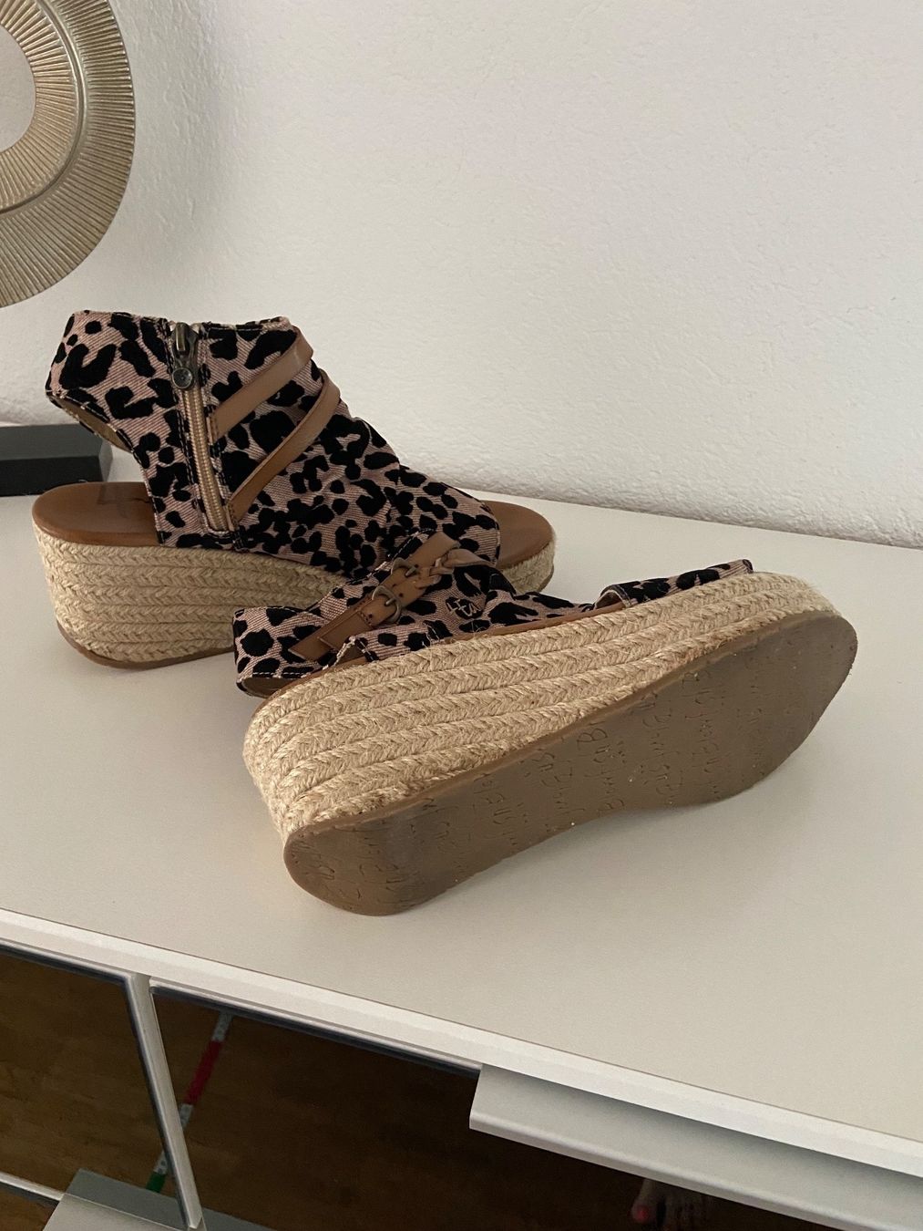 Damenschuhe: Keilabsatz- Schuh – Gebraucht aus Bülach von kittygismo 6