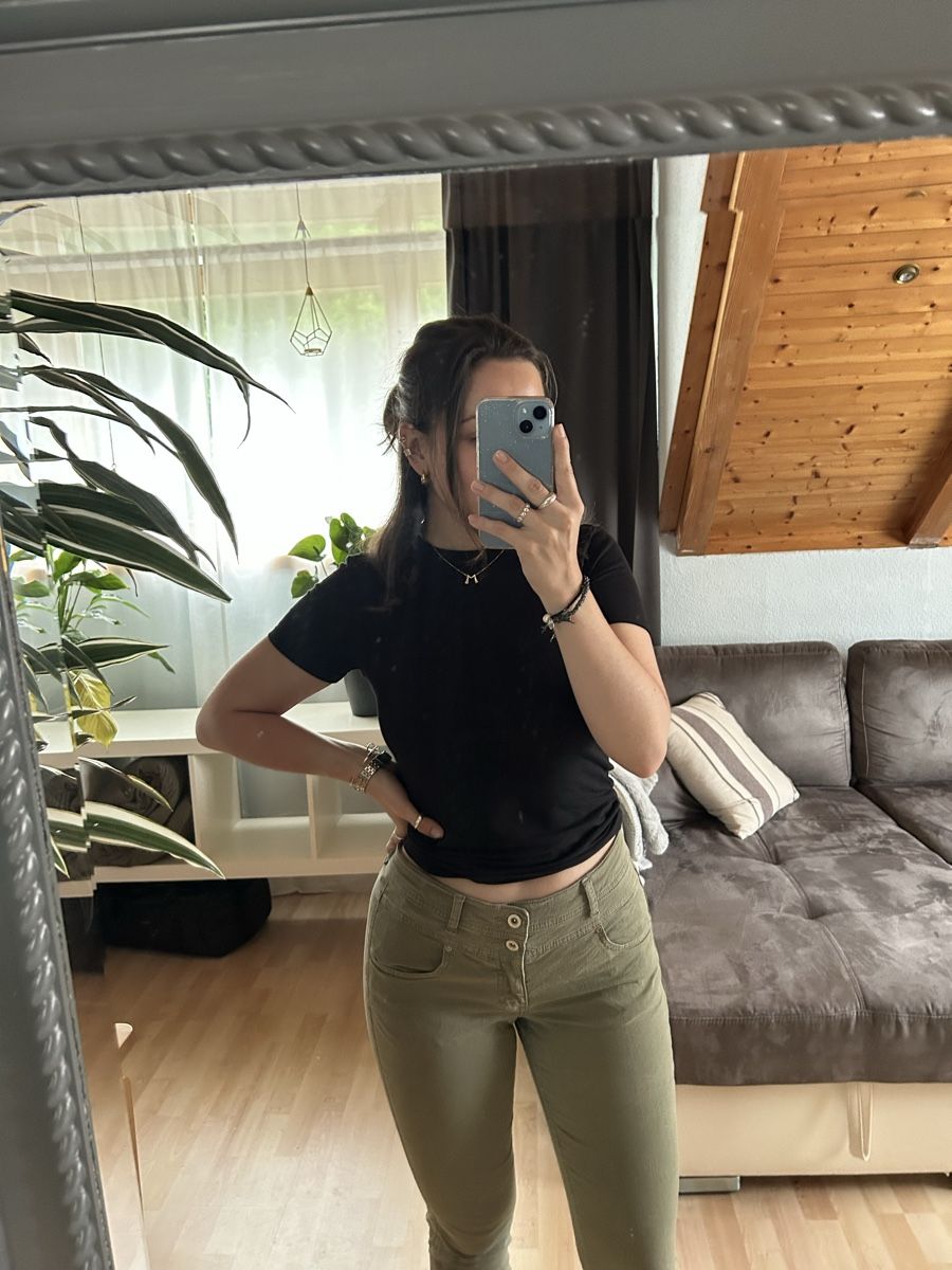 Jeans: Grüne Jeans – Usato da Langrickenbach venduto da mel_nv8x