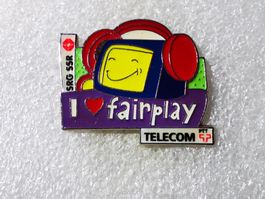 Ansteckpin 56: SRG I Love Fairplay