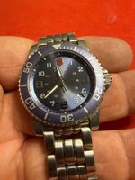 Victorinox Quarz 33 mm