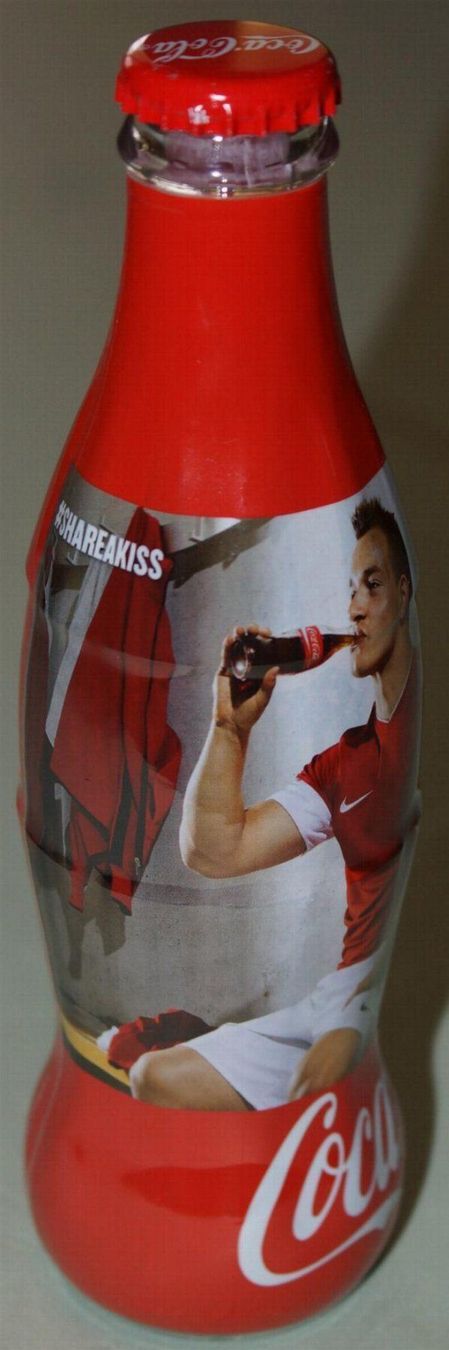 Coca-Cola Altro in Stoviglie & Bicchieri: Coca-Cola Flasche -  Xherdan Shaqiri – Usato da Pfäffikon ZH venduto da Colacity 2