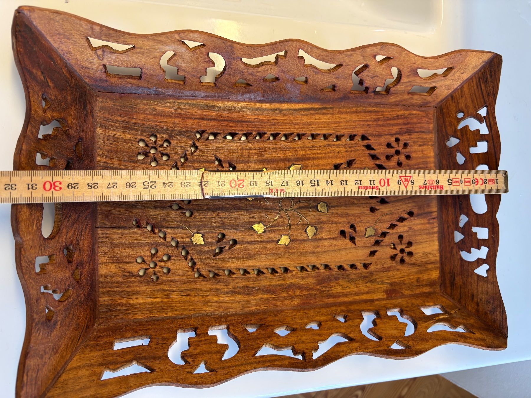 Tutte le decorazioni: Tablett aus geschnitztem Rosenholz / Messing, Räuchergefäß – Usato da Horgen venduto da uge_pd5p 4