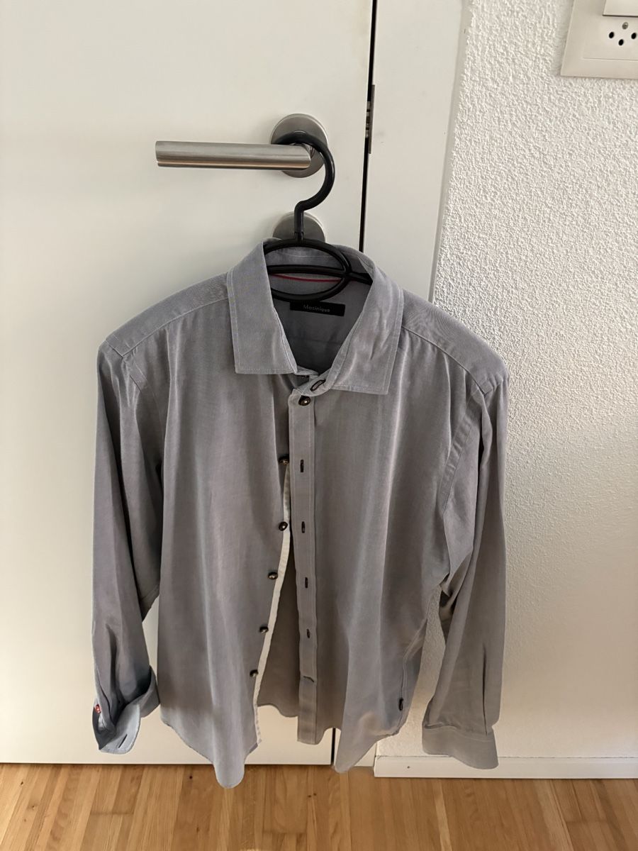 Hemden: Hemd Grösse S – Gebraucht aus Malters von lar_hkm7