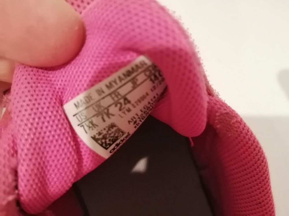 Adidas Schuhe für Mädchen: Adidas Turnschuhe Mädchen pink (Grösse 24) – Gebraucht aus Aeschi (SO) von clementinli 2