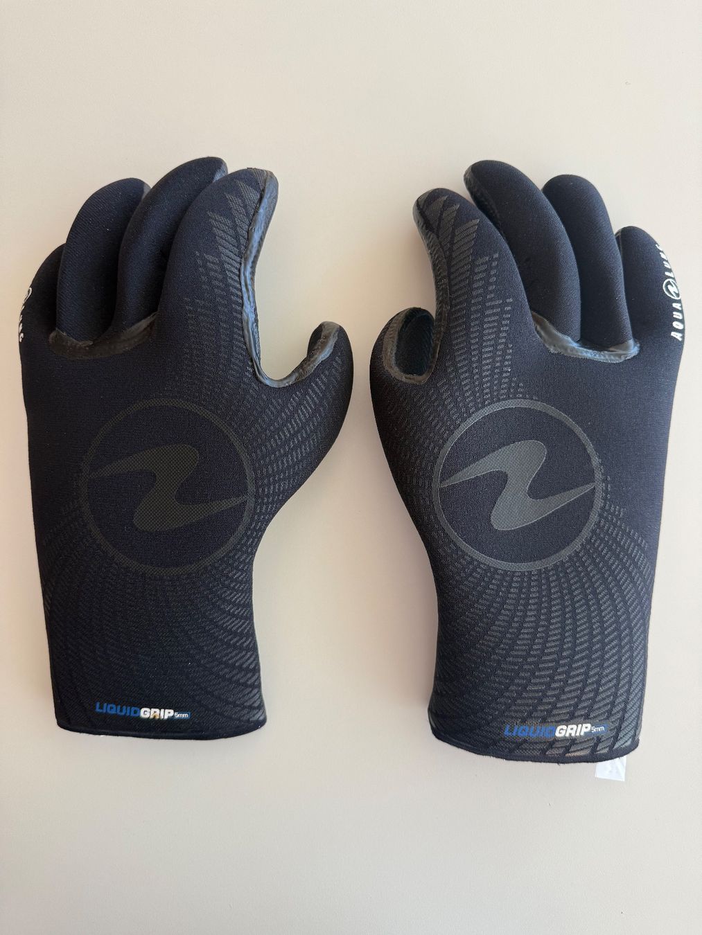 Sonstige Accessoires für Herren: Gants en néoprène 5mm XL – Gebraucht aus St-Gingolph von GoldenKeys 1
