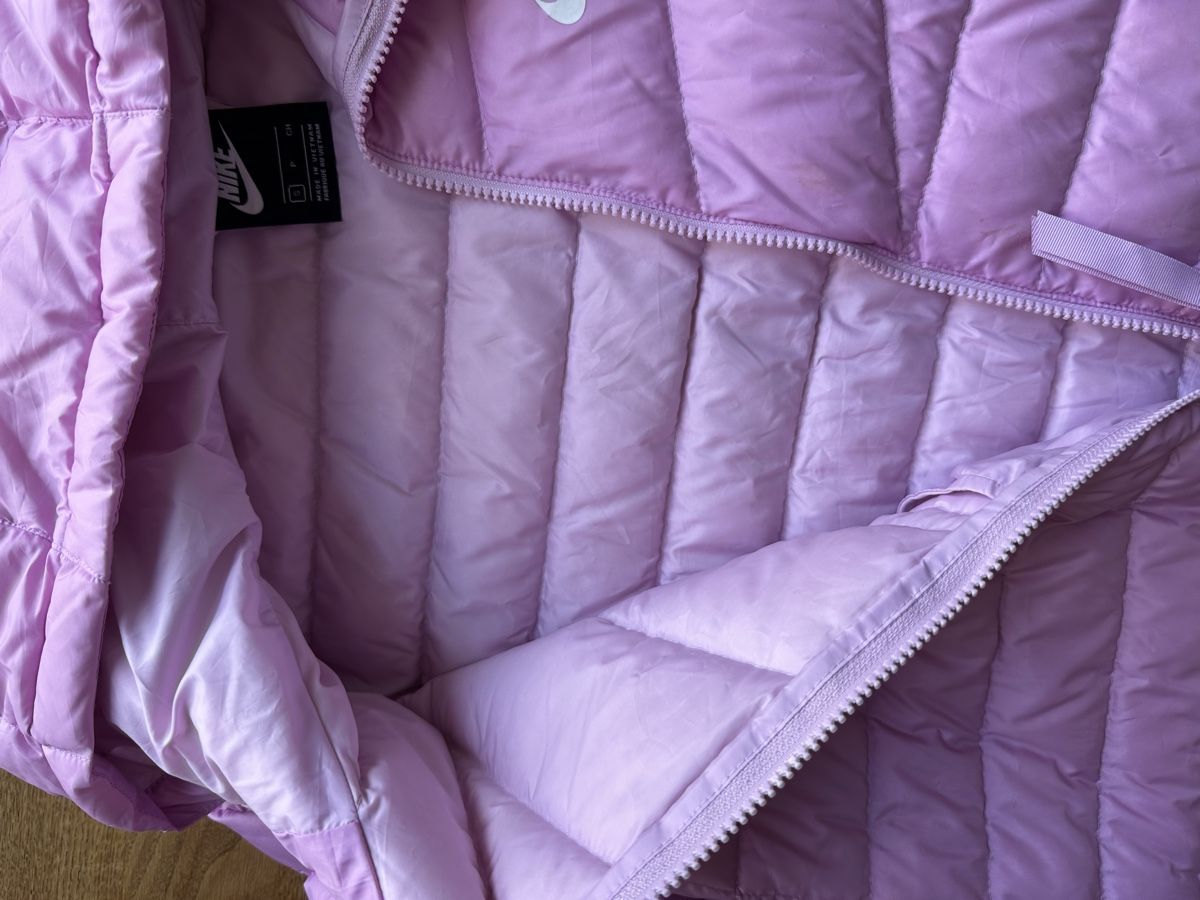 Nike Giacche: Nike Jacke Daunenjacke - rosa – Usato da Basel venduto da FatmaCan52 2