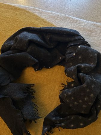 Wollschal ohne Etikett 