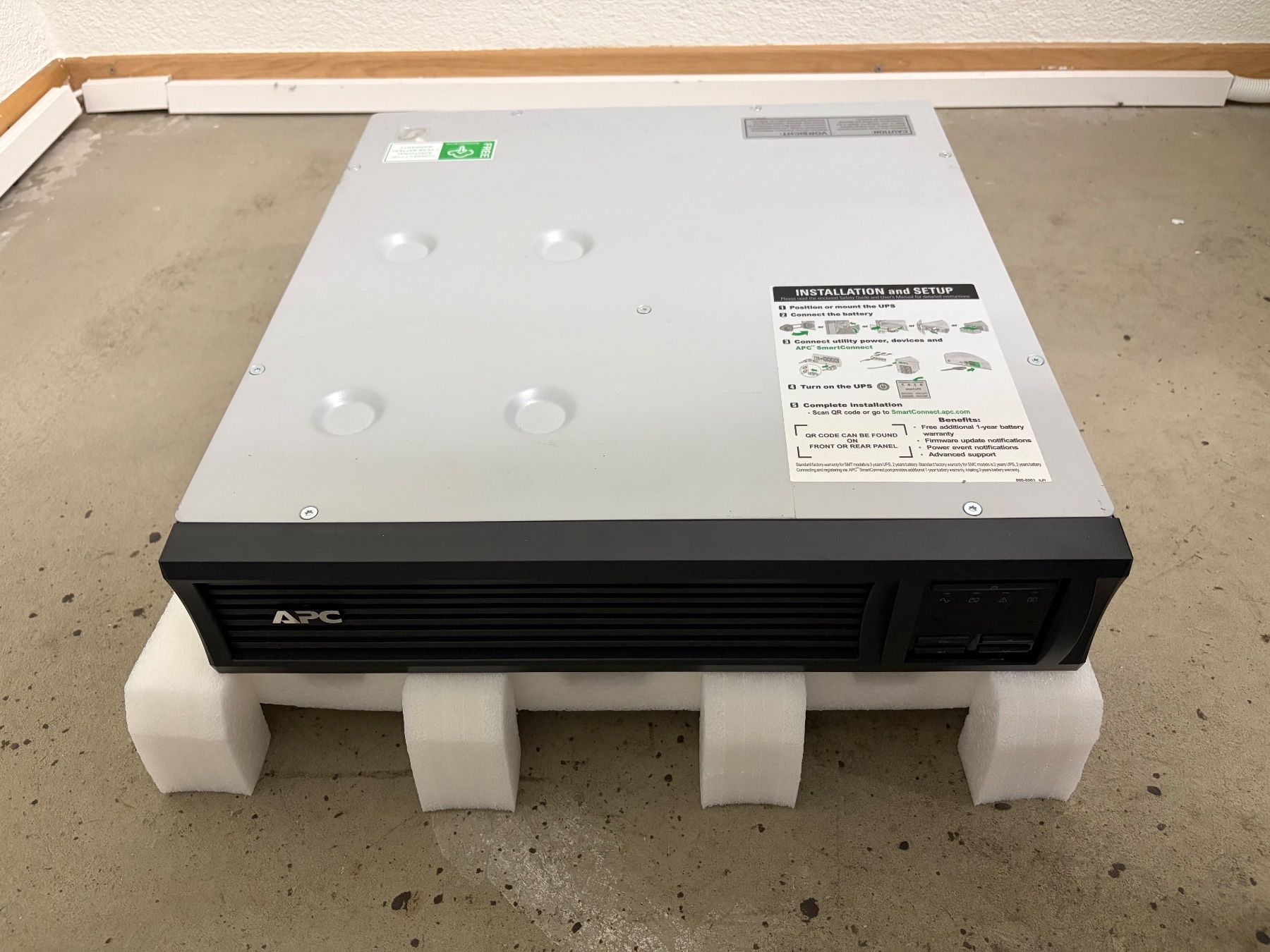 Apc Caricatori & Batterie: APC Smart-UPS 1500 – Usato da Niederhasli venduto da brandman
