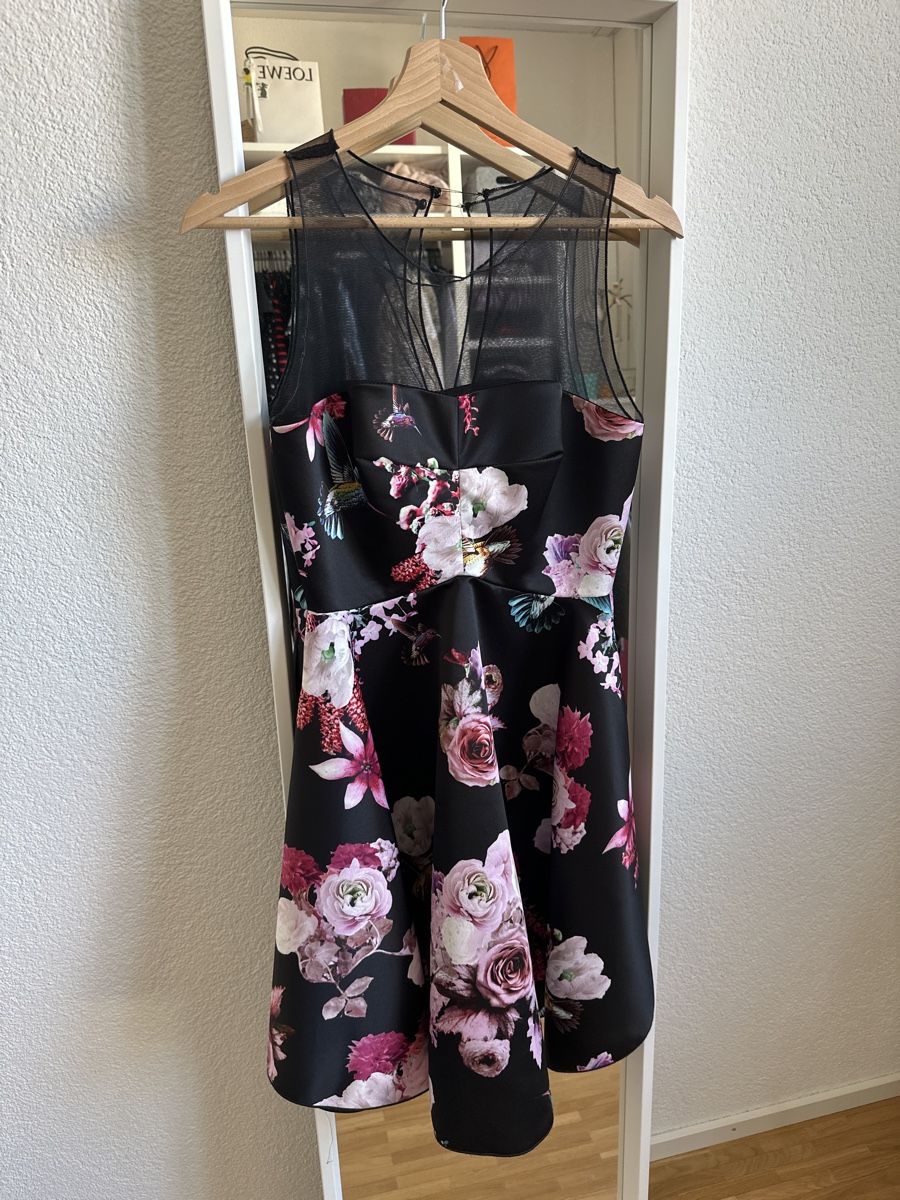 Pinko Kleider: PINKO Cocktailkleid – Gebraucht aus Zürich von kim_6bfg