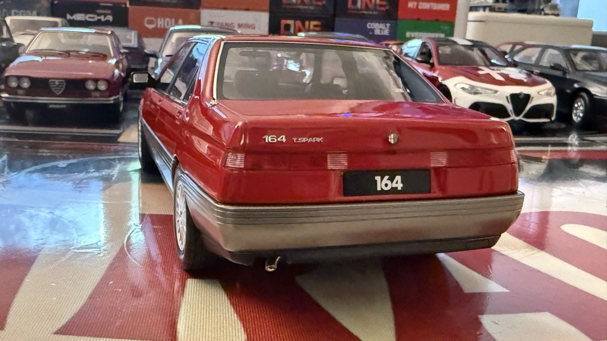 Alfa Romeo Modellautos: Alfa Romeo 164  1:18 – Neu (gemäss Beschreibung) aus Basel von Zomeg 2
