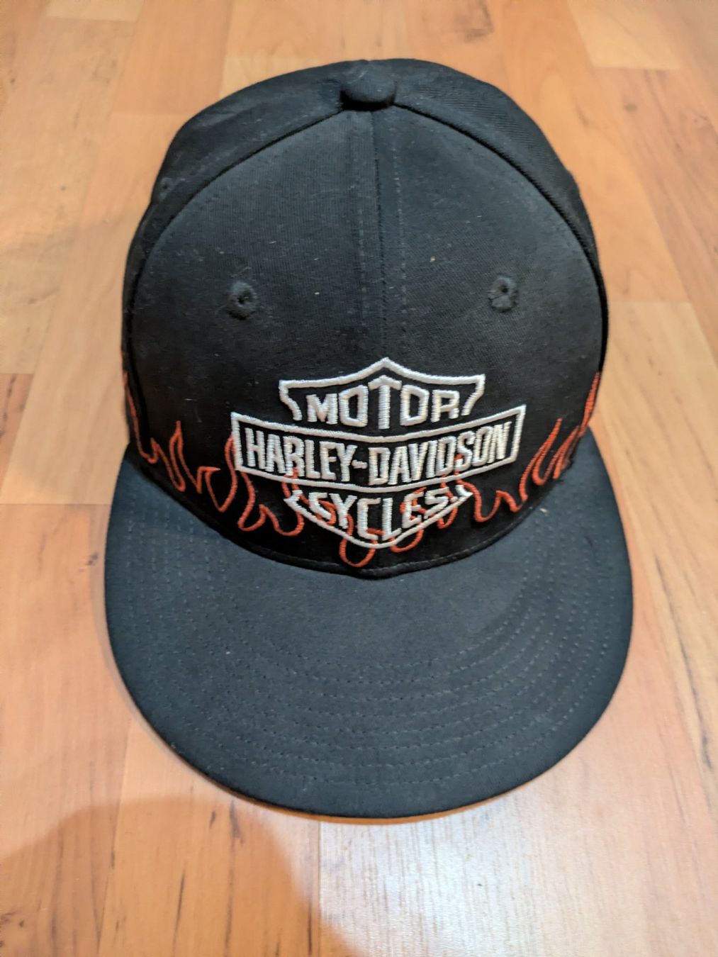 Altro in  Abbigliamento & Accessori: Harley-Davidson Buch + Flames Fitted Hat - Black Beauty – Nuovo (secondo la descrizione) da Villmergen venduto da Markus-von-Gaehwil 4