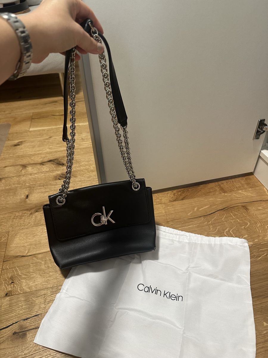 Calvin Klein Borse da donna: Calvin Klein Tasche – Usato da Turbenthal venduto da arb_g87g