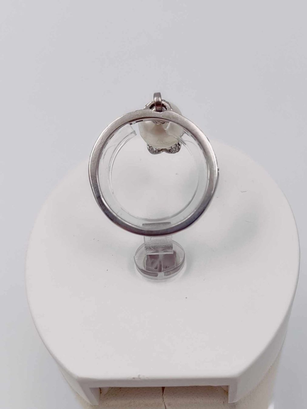 Dior Ringe: DIOR WEISSGOLDRING MIT PERLE UND DIAMANTEN – Gebraucht aus Luzern von EdiGem 5