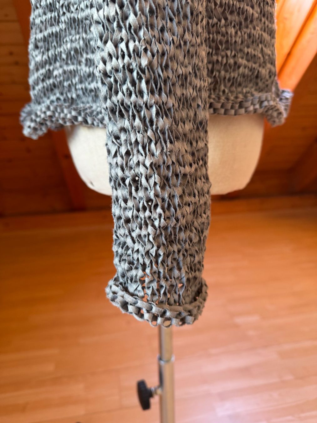 Pulls & Sweat-shirts: Bändchen-Pullover von Esmeralda, grob gestrickt grau-blau – Neuf (Voir description) à Stäfa par Mofi8712 5