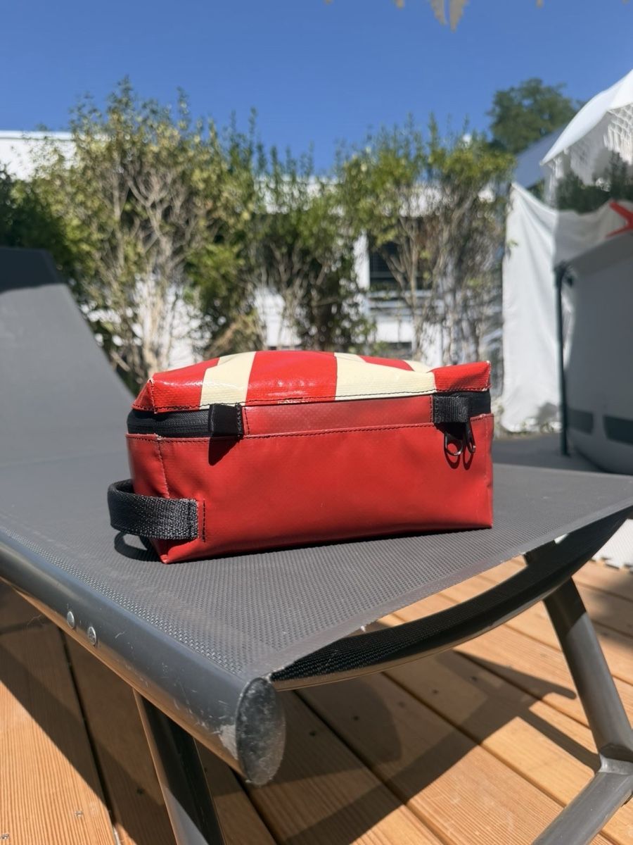 Freitag Sacs: FREITAG Kosmetik Bag – D'occasion à Winterthur par rob_bv6w 1